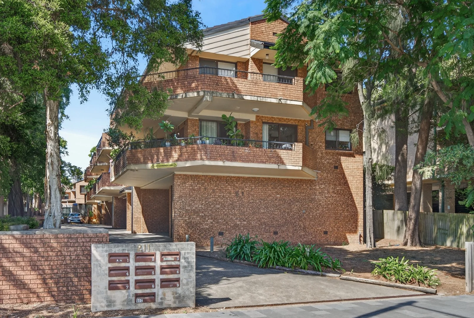 4/211 Hawkesbury Road, Westmead NSW 2145