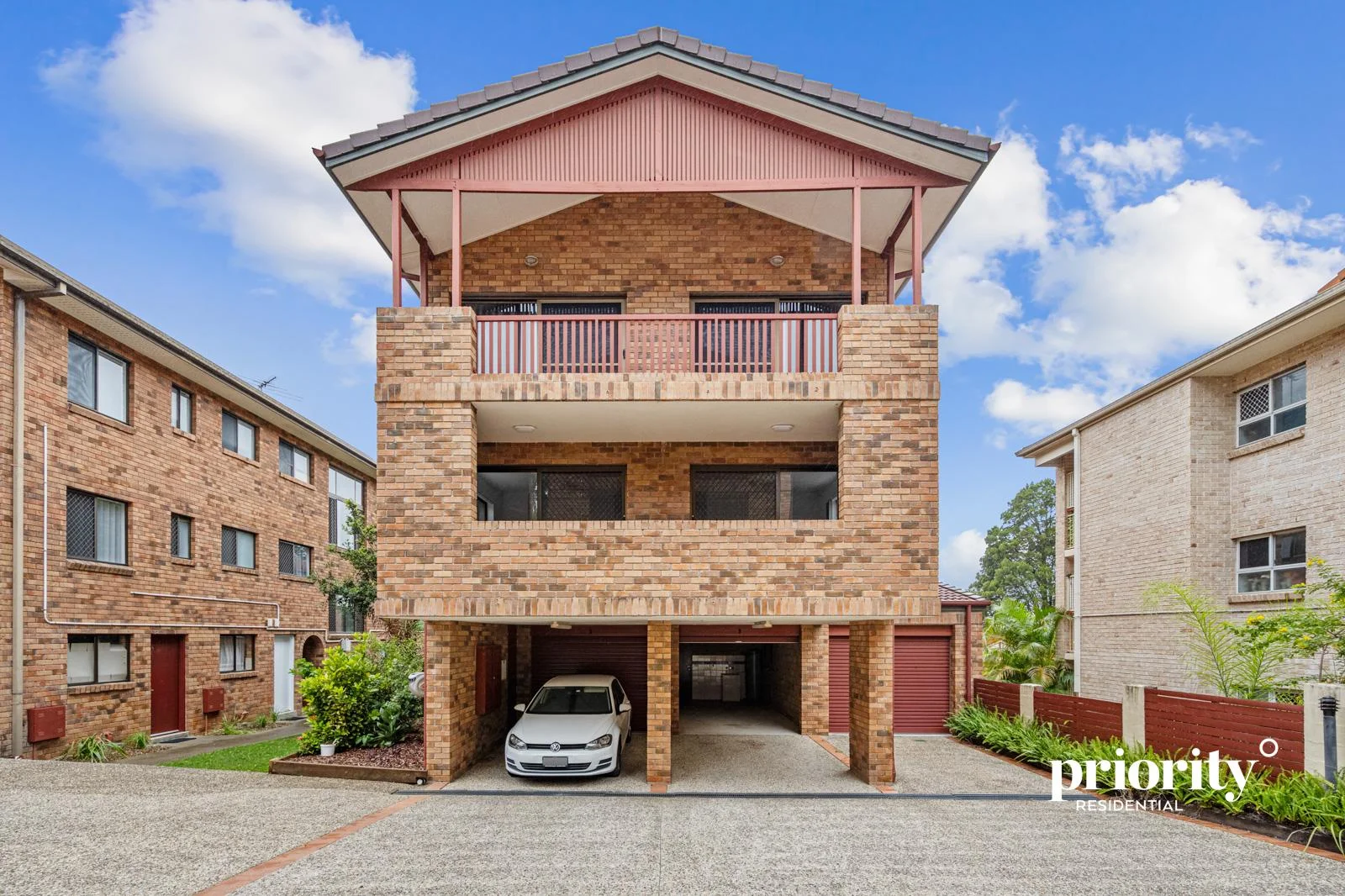 2/30 Hilltop Avenue, Chermside QLD 4032