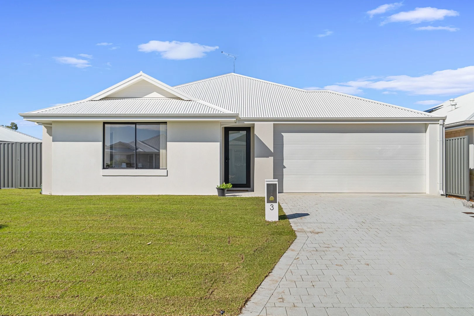3 Pinarello Street, Madora Bay WA 6210