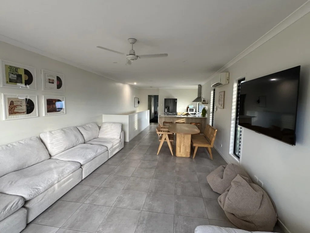 Additional image 6 of 42 Altmann Avenue, Cannonvale QLD 4802