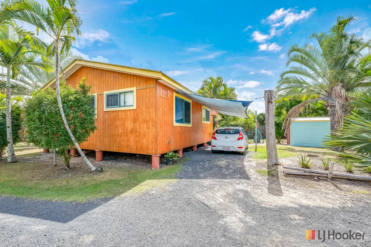 Additional image 31 of 39 Palm View Drive, Moore Park Beach QLD 4670
