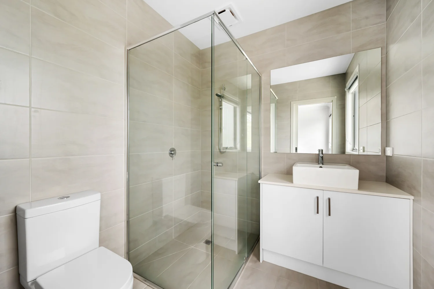 Additional image 10 of 2/66 Blenheim Road, Newport VIC 3015