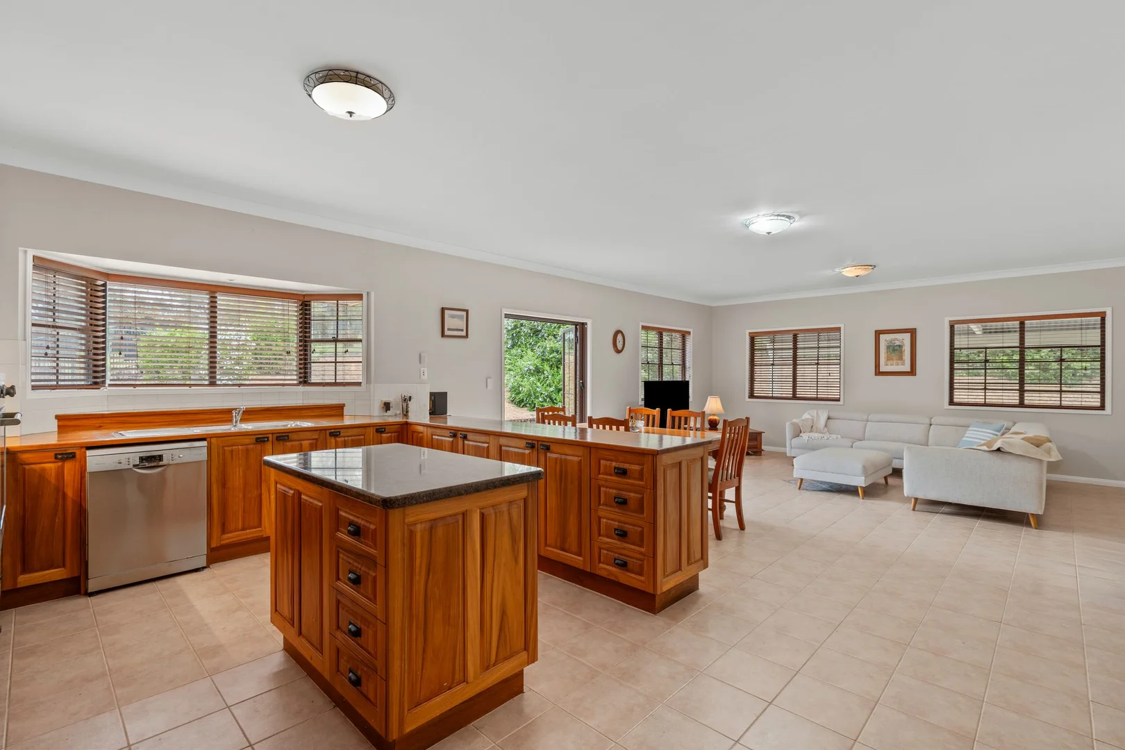 Additional image 8 of 10-12 Quinn Court, Ormeau QLD 4208