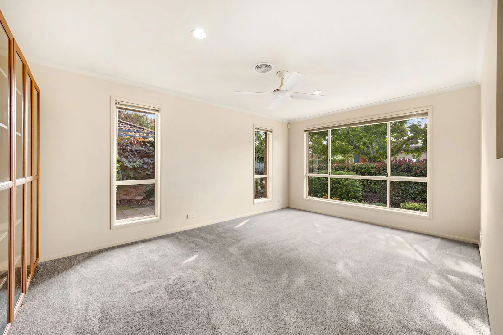 Additional image 2 of 33 Courtneidge Street, Dunlop ACT 2615