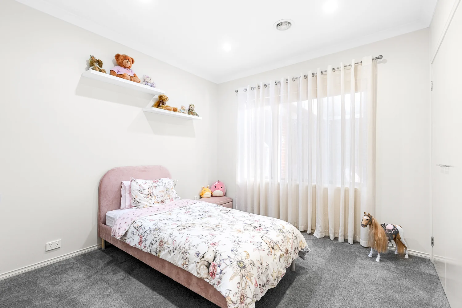 Additional image 18 of 8 St Mellion Close, Sunbury VIC 3429
