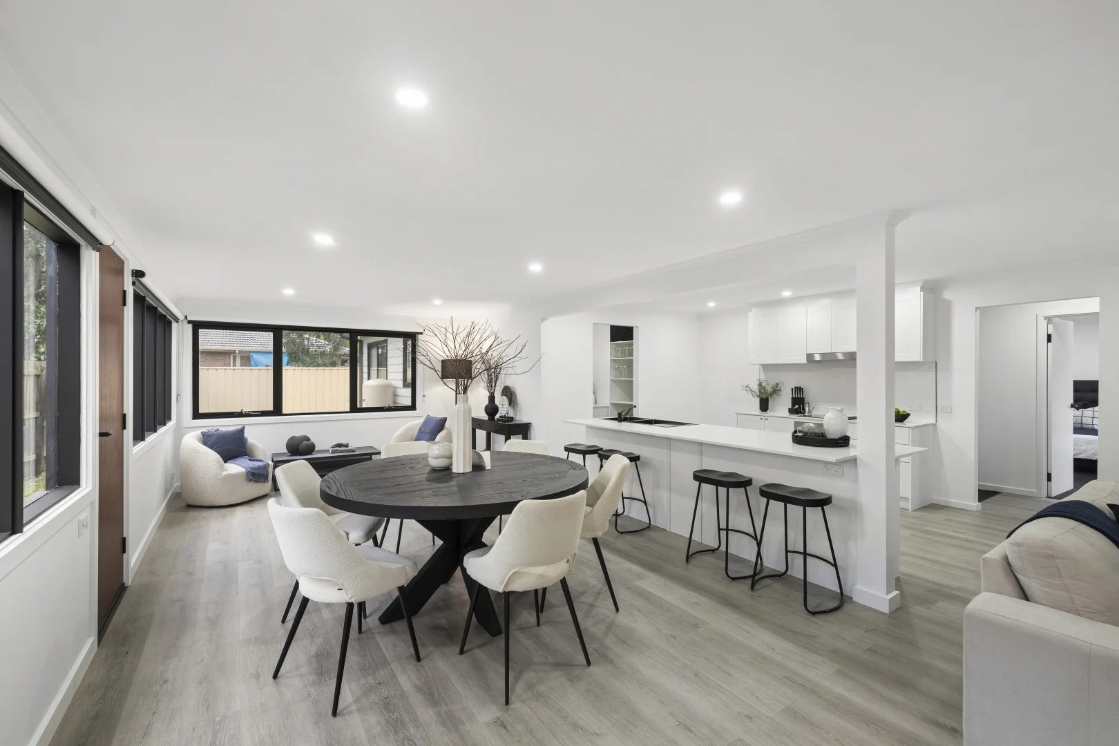 4/31 Worcester Road, Gisborne VIC 3437 photo 4