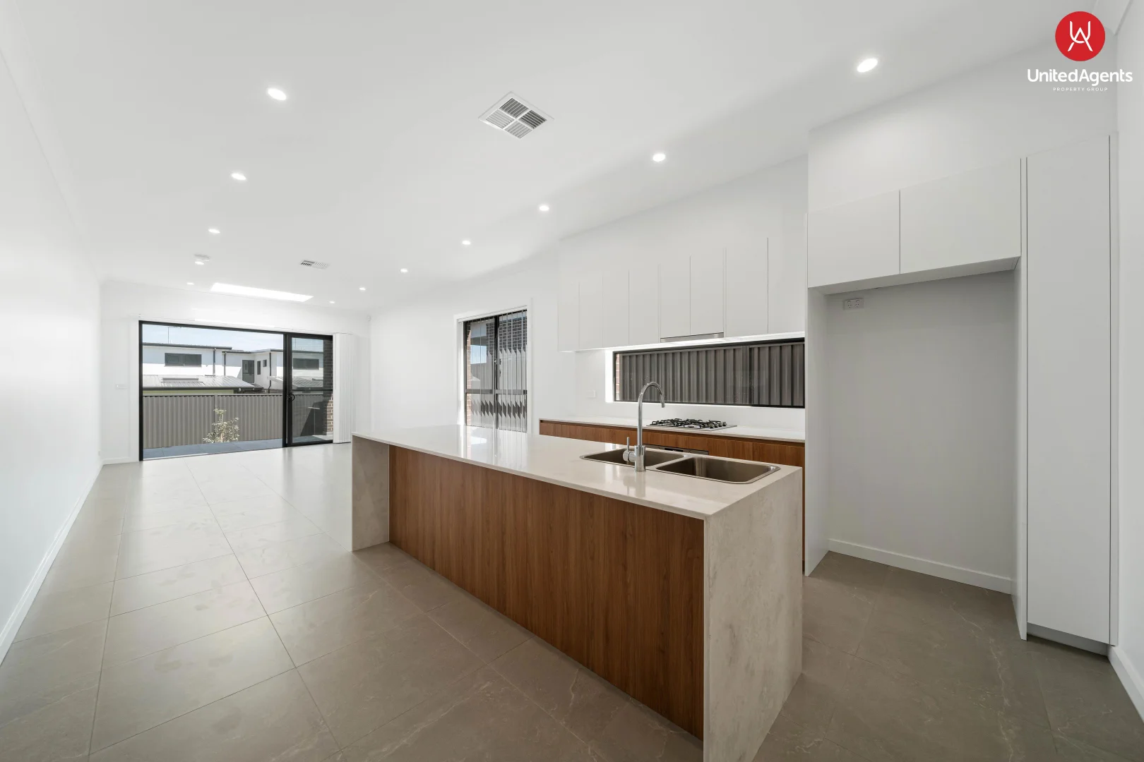 5B Susan Place, Minto NSW 2566 photo 2