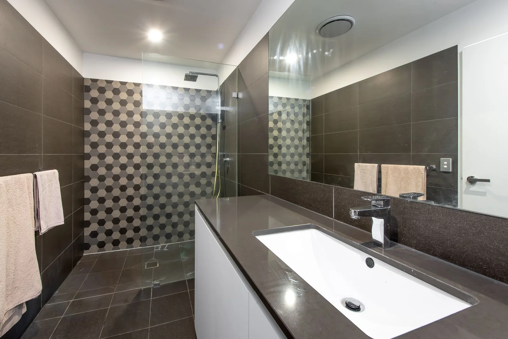 57/8 Hawksburn Road, Rivervale WA 6103 photo 5