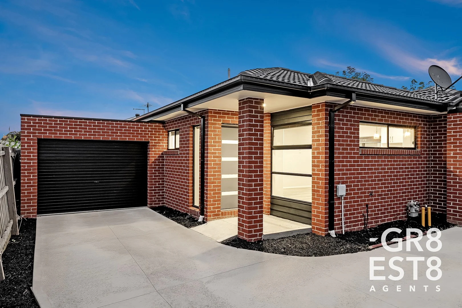 2/8 Ardmore Street, Cranbourne VIC 3977