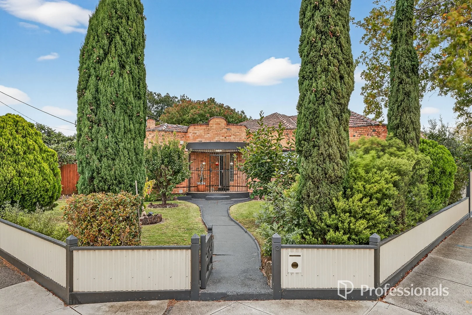 2 Moira Avenue, Carnegie VIC 3163