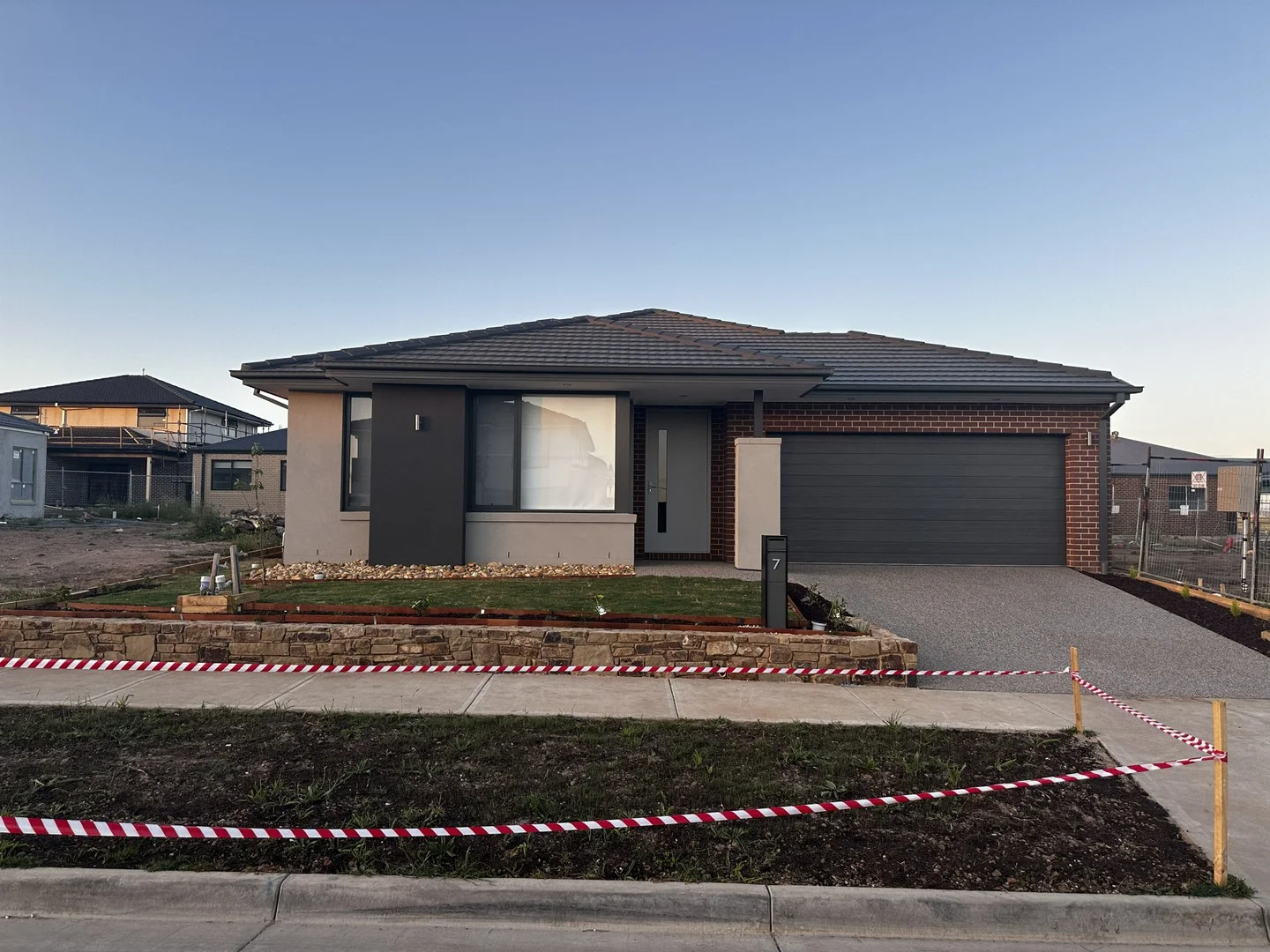 7 Herens Road, Clyde North VIC 3978