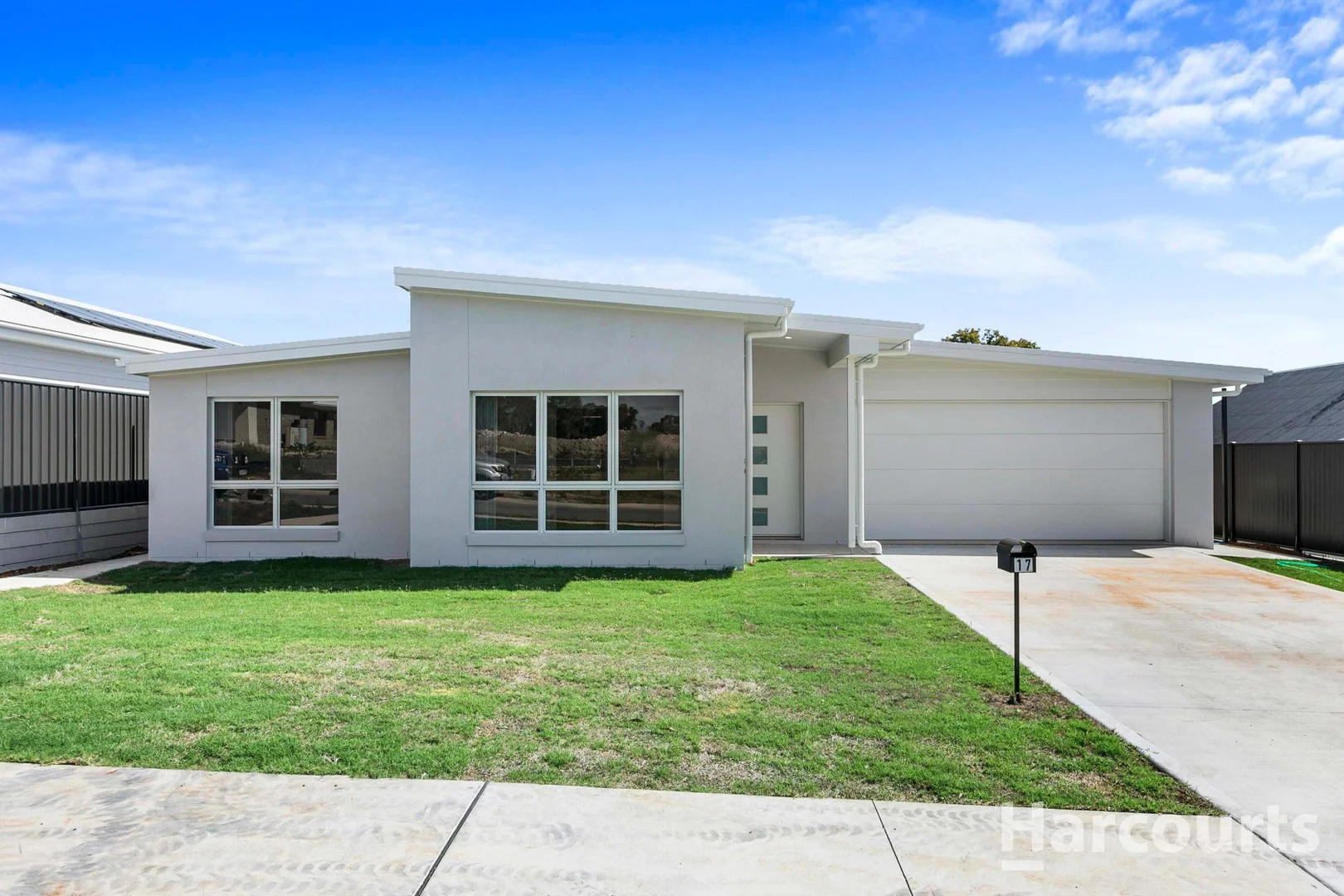 17 Wungul Drive, Nikenbah QLD 4655