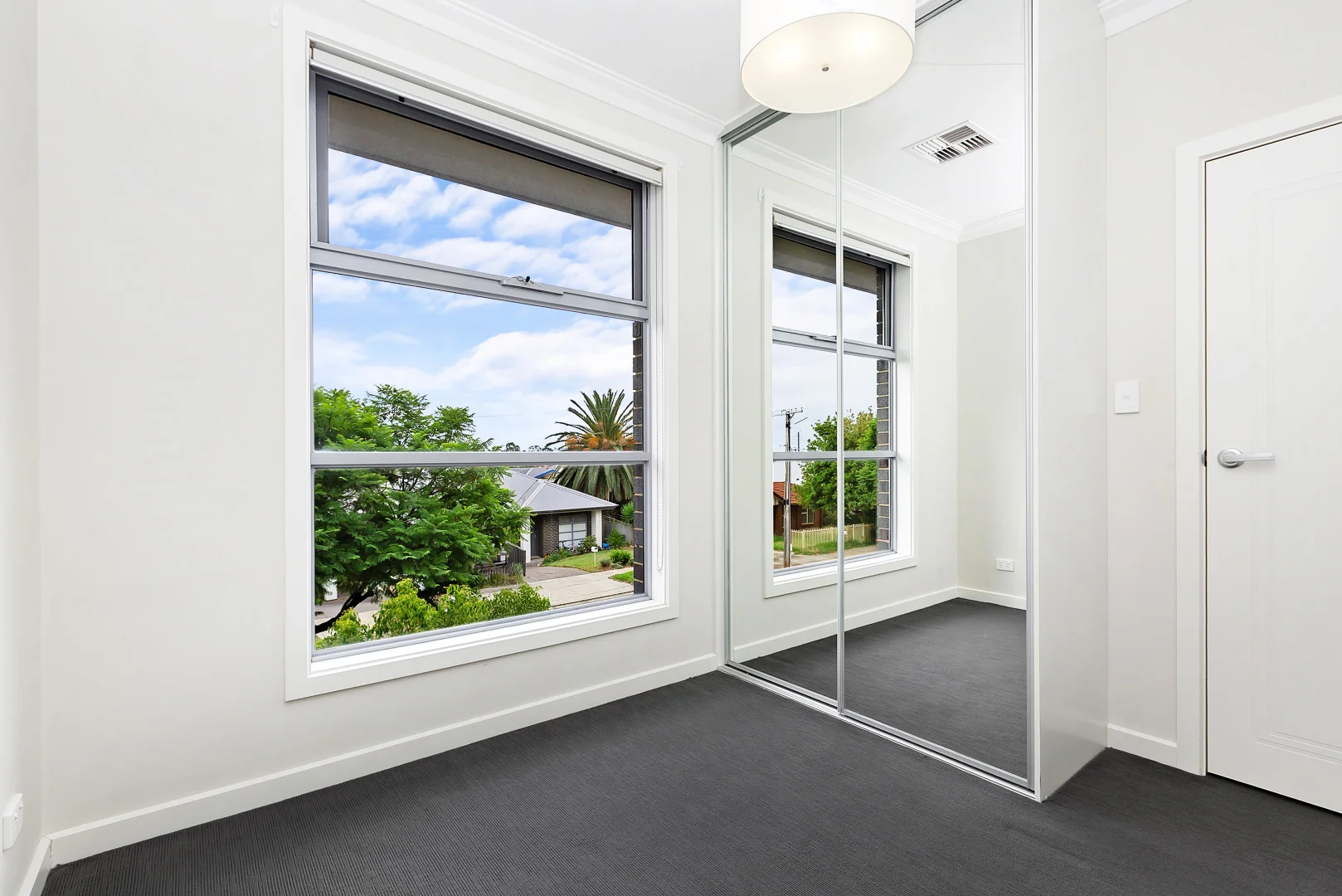 Additional image 9 of 2E Waratah Square, Seacombe Gardens SA 5047