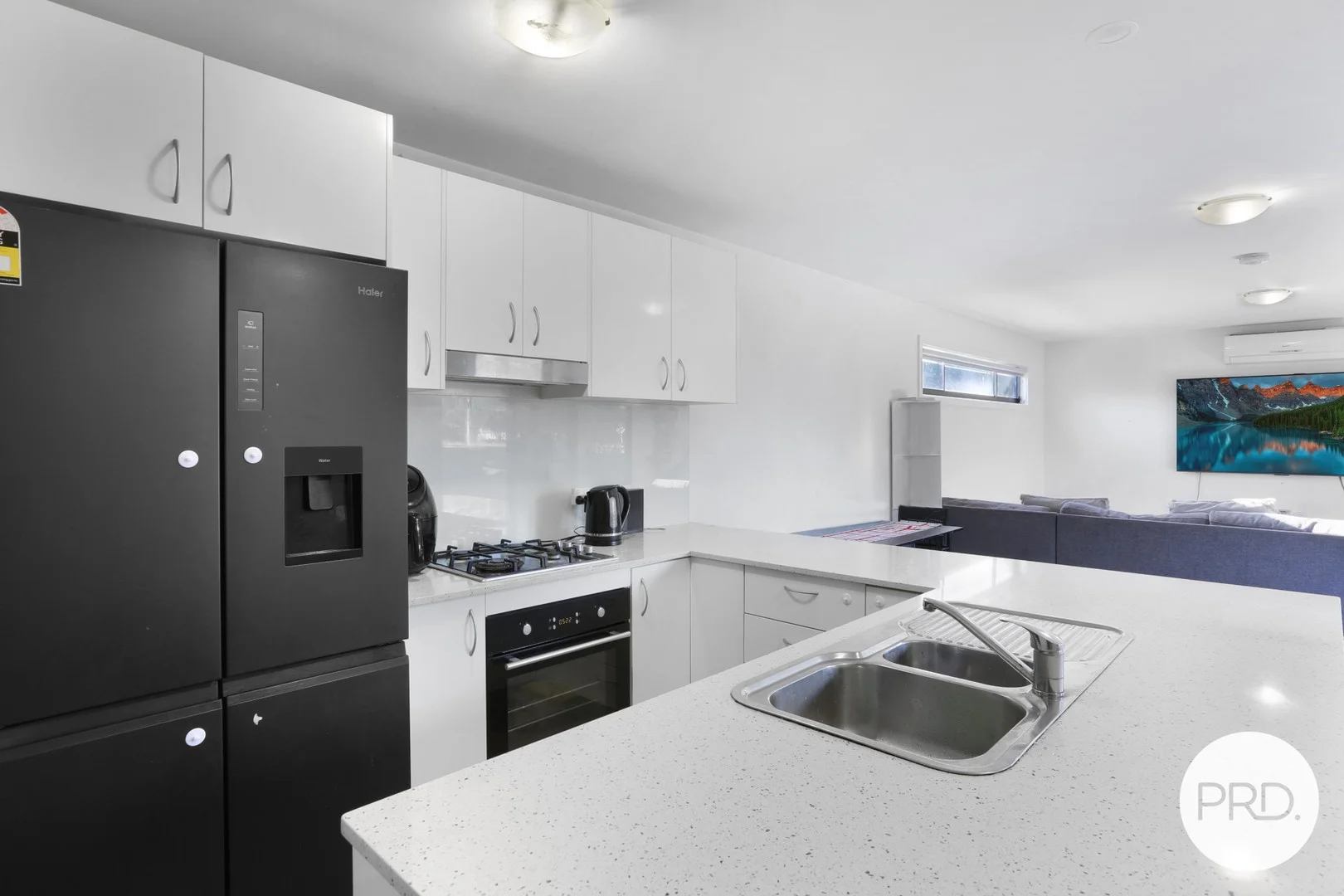 12/301 Princes Highway, Albion Park Rail NSW 2527