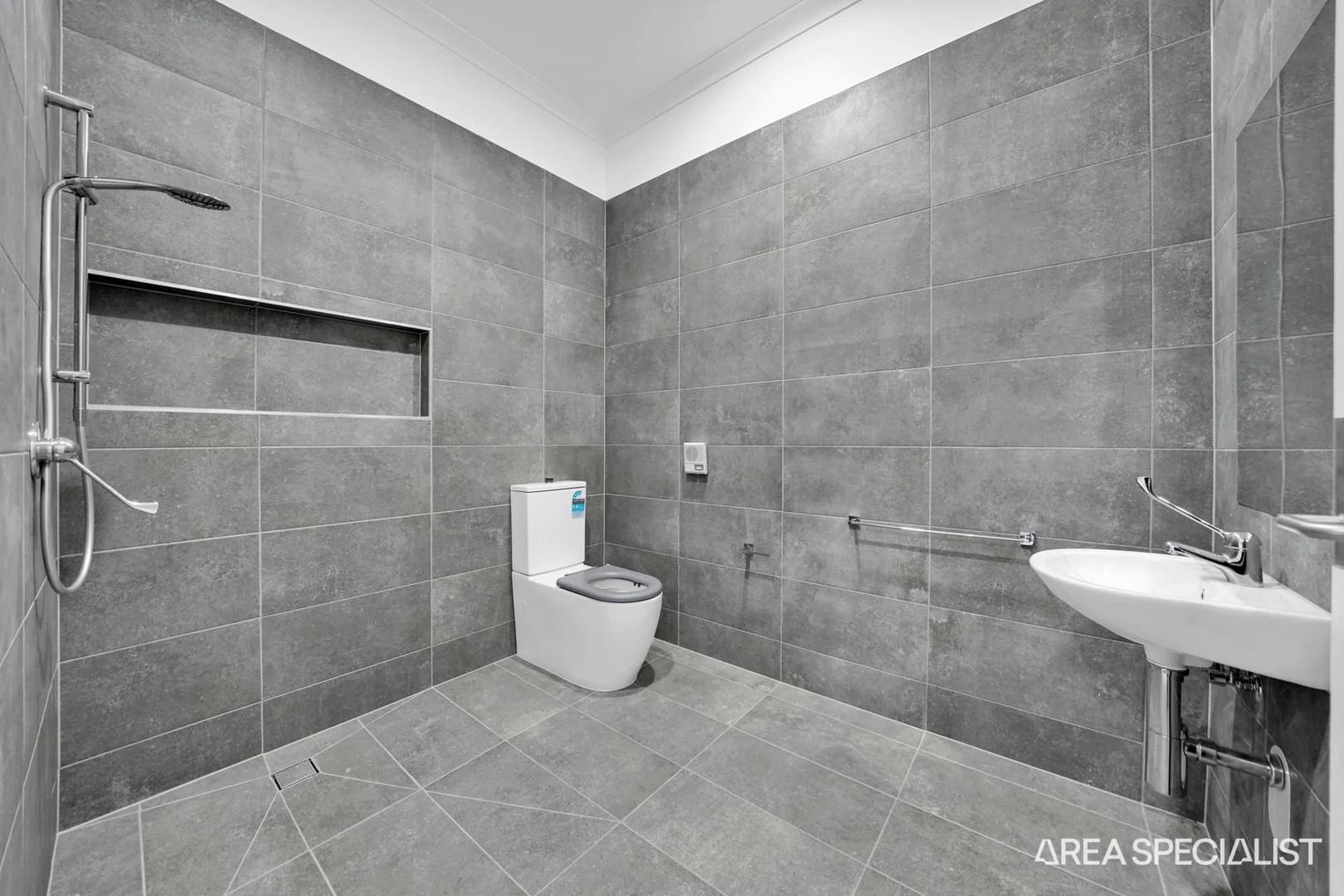 Additional image 7 of 45 Riversdale Boulevard, Weir Views VIC 3338