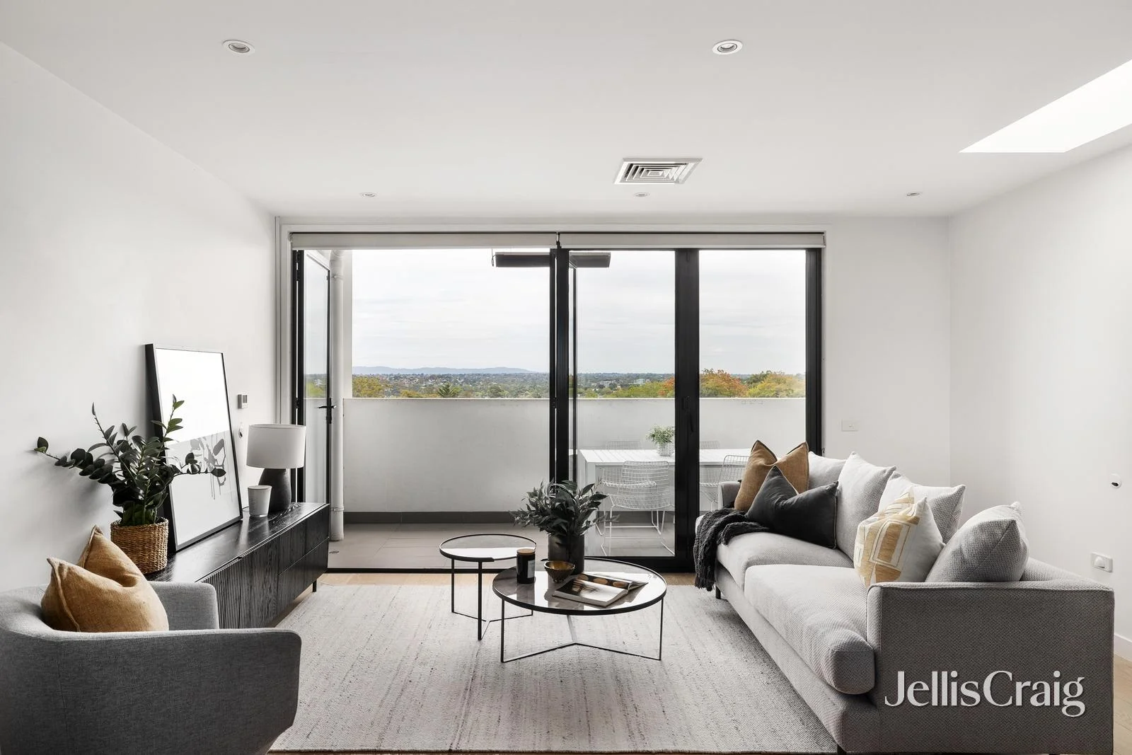 6 Norfolk Place, Malvern VIC 3144 photo 3