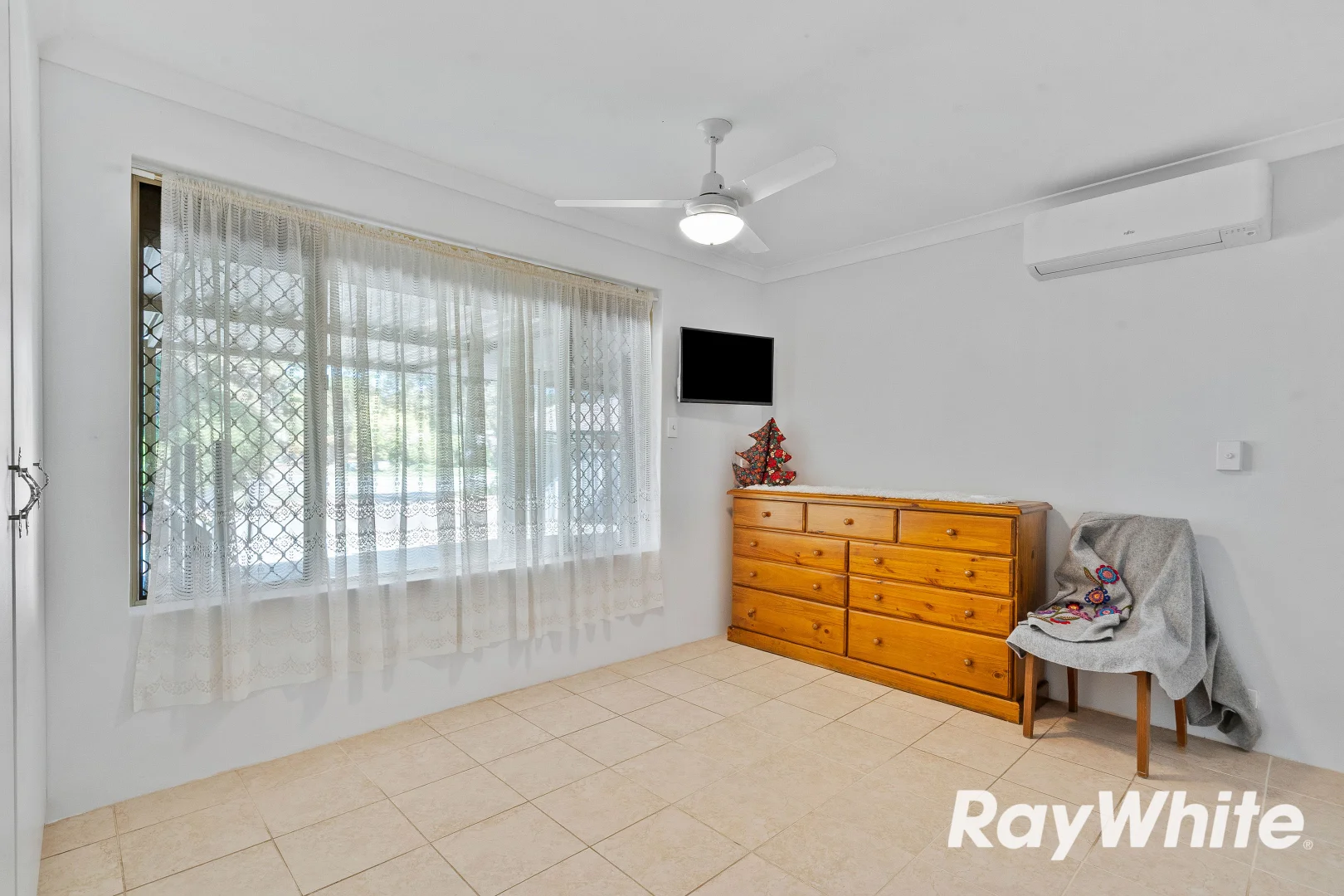 Additional image 5 of 9A St James Place, Greenfields WA 6210
