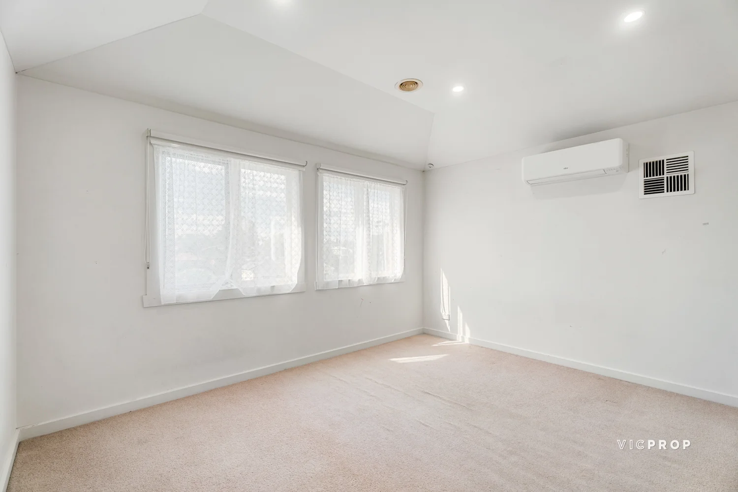 Additional image 8 of 2A Dianne Street, Doncaster East VIC 3109