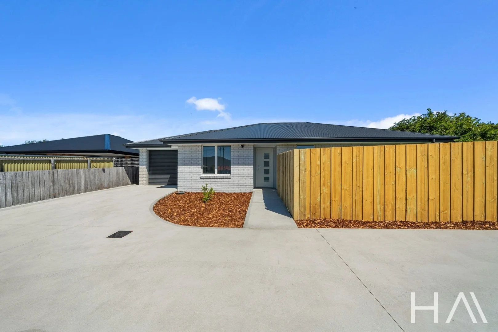 2/8 Kenbrae Avenue, Glenorchy TAS 7010