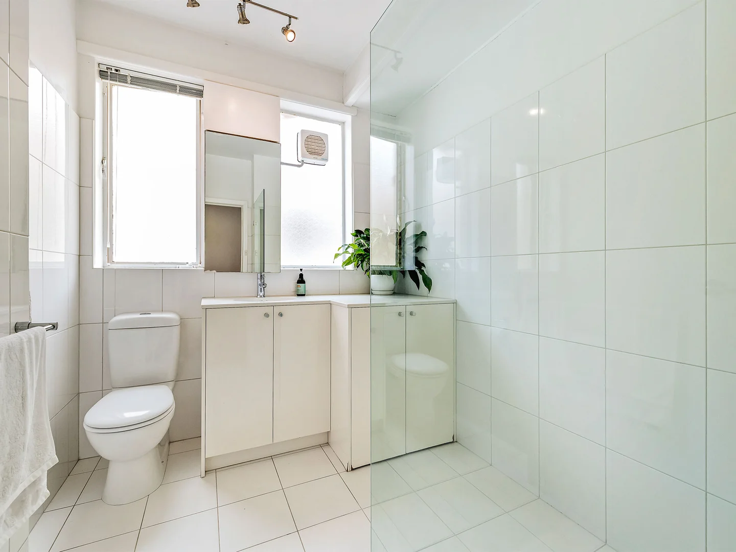 Additional image 6 of 10/11A Milton Street, Elwood VIC 3184