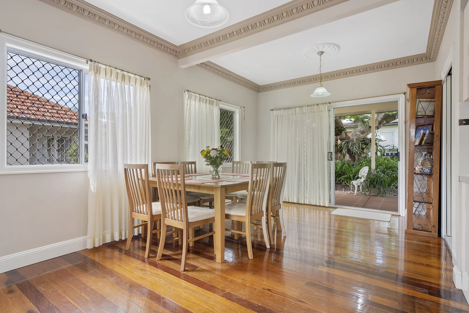 Additional image 3 of 38 Eric Road, Holland Park QLD 4121