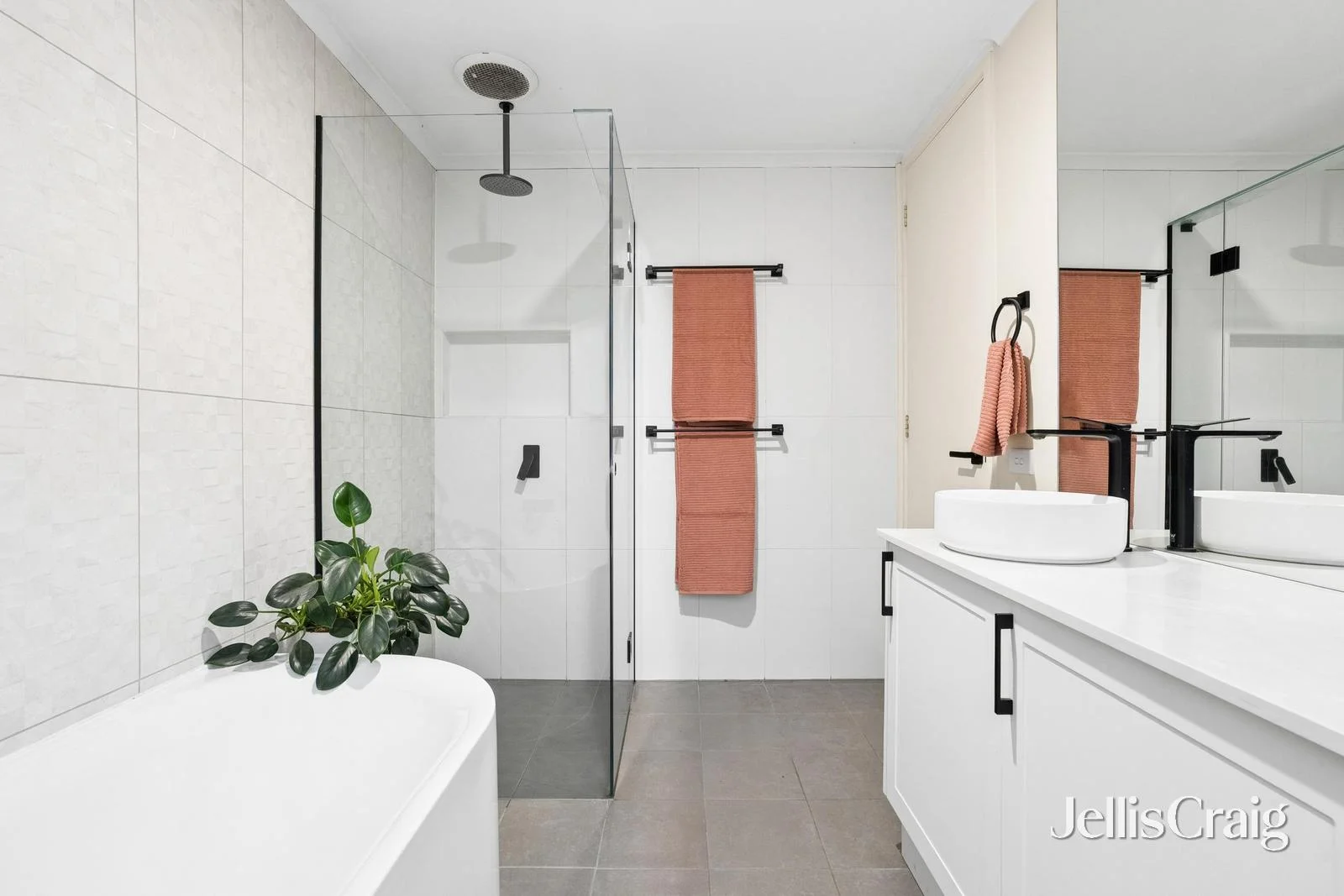 Additional image 17 of 3 Barnsdale Way, Ringwood North VIC 3134
