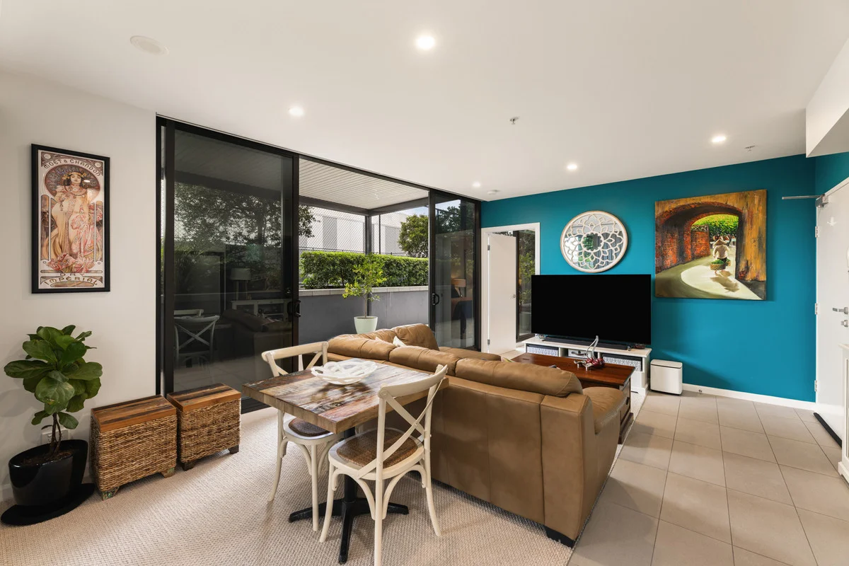 10407/300 Old Cleveland Road, Coorparoo QLD 4151 photo 3