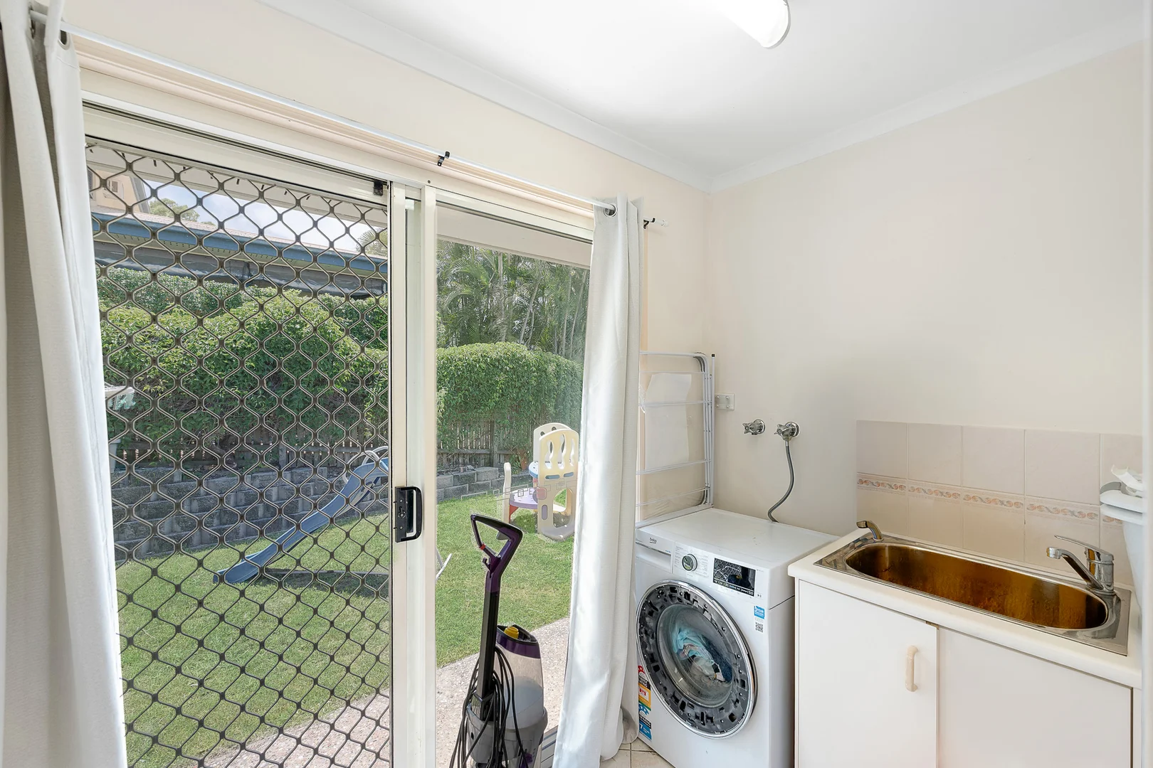 Additional image 15 of 8 Fairbairn Place, Clinton QLD 4680