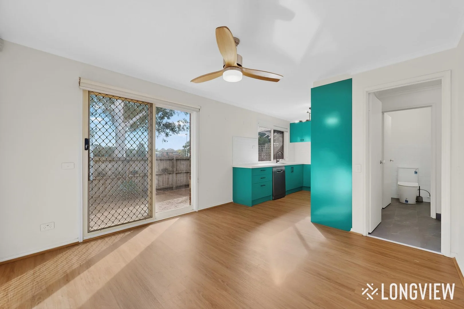 Additional image 3 of 2/262-274 Poath Road, Hughesdale VIC 3166