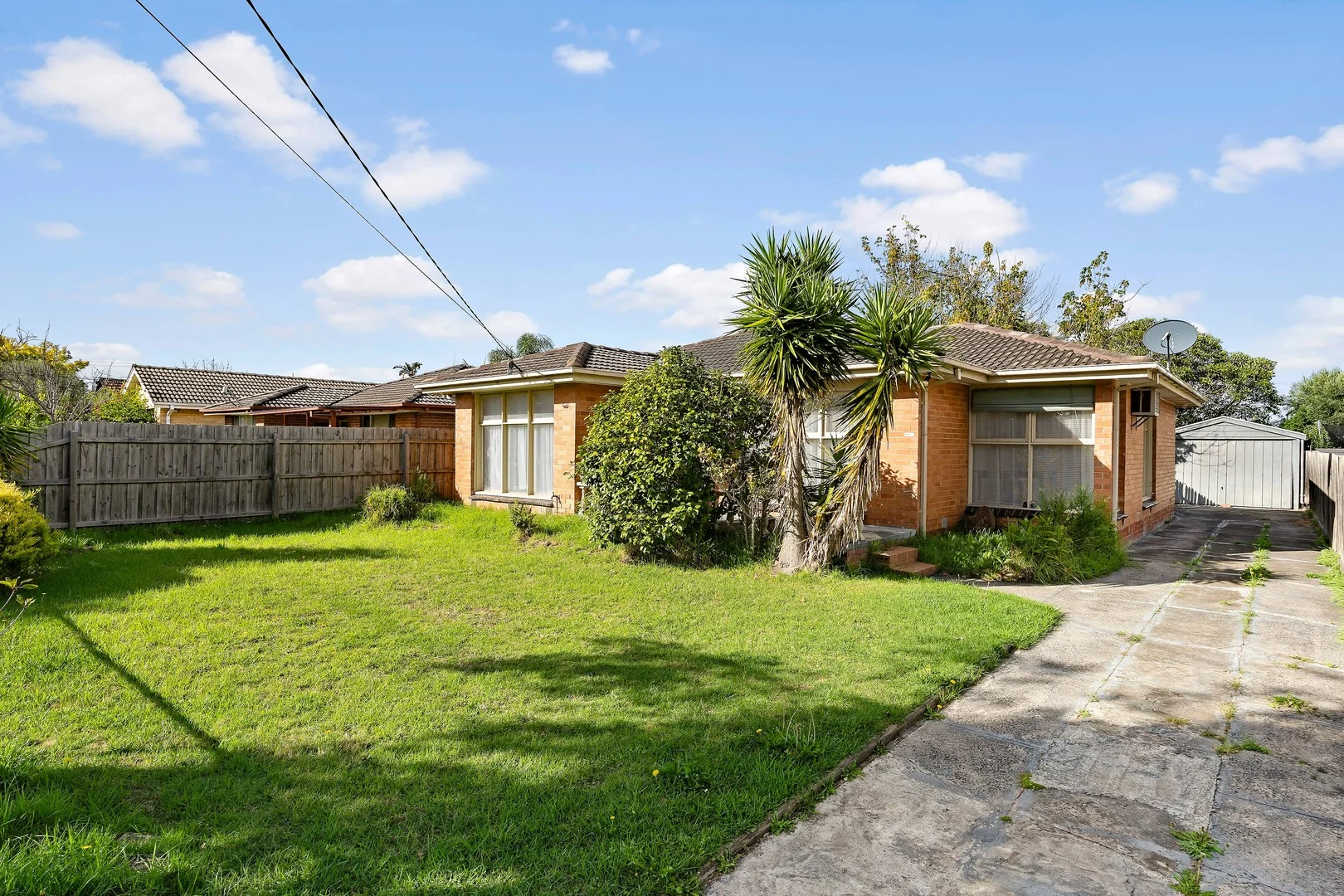 12 Raymond Road, Seaford VIC 3198