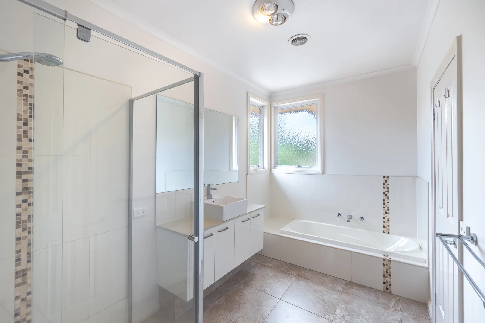 Additional image 6 of 1/132 Ferntree Gully Road, Oakleigh East VIC 3166