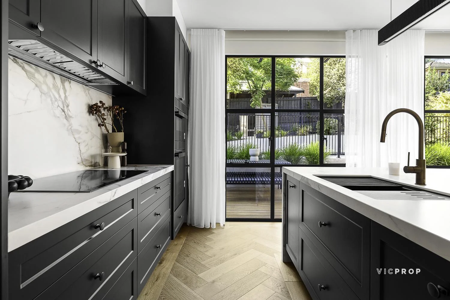 Additional image 9 of 43 Thoresby Grove, Ivanhoe VIC 3079