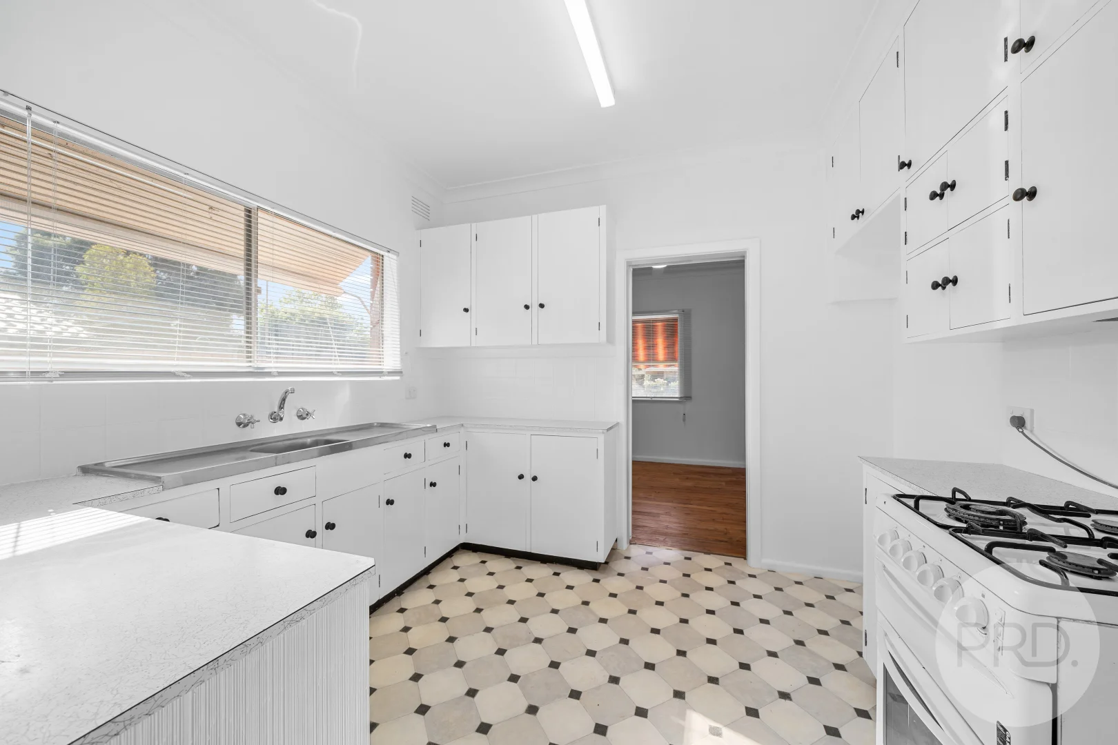 Additional image 3 of 42 Nixon Cres, Tolland NSW 2650