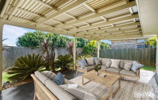 25 Balonne Drive, Glenvale QLD 4350 photo 2