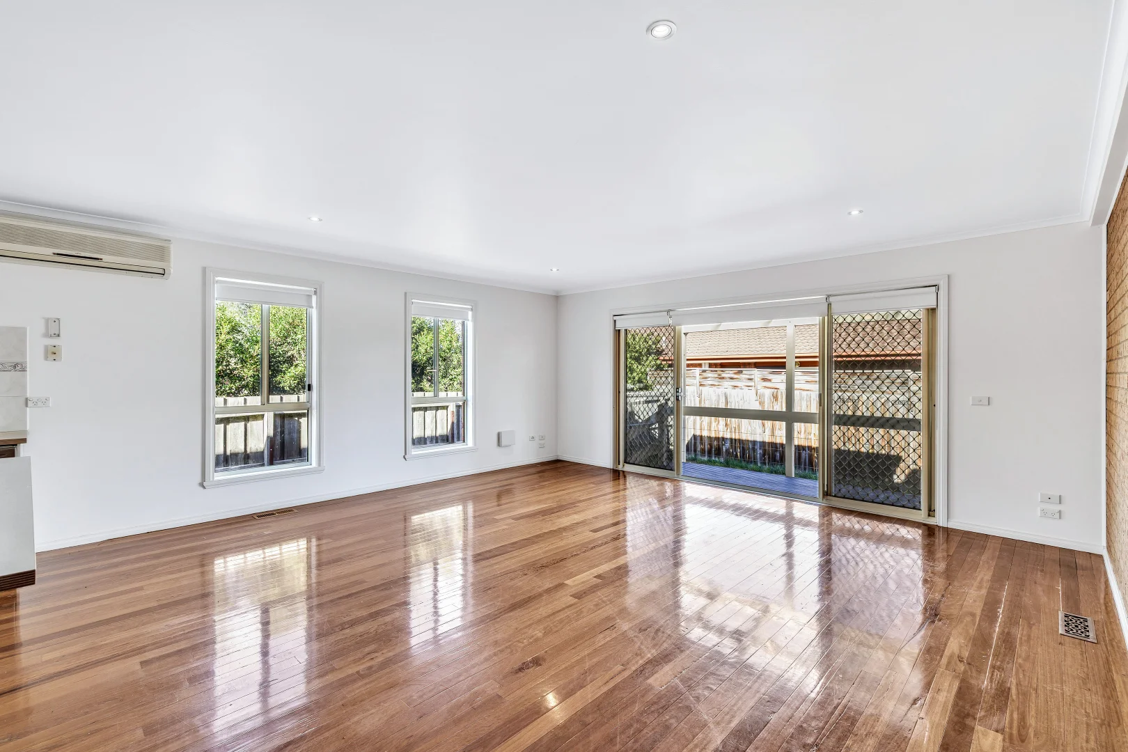 Additional image 3 of 2/17 Pickworth Drive, Mill Park VIC 3082