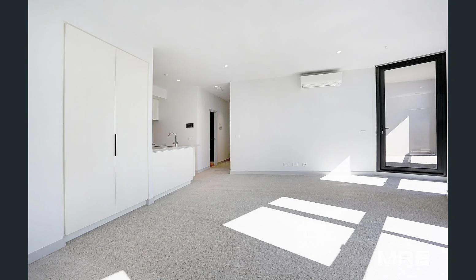 Additional image 2 of 1707/138 Ferrars Street, South Melbourne VIC 3205