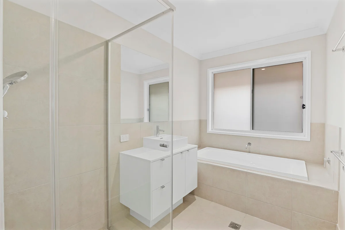 Additional image 7 of 32 Hewing Place, Park Ridge QLD 4125