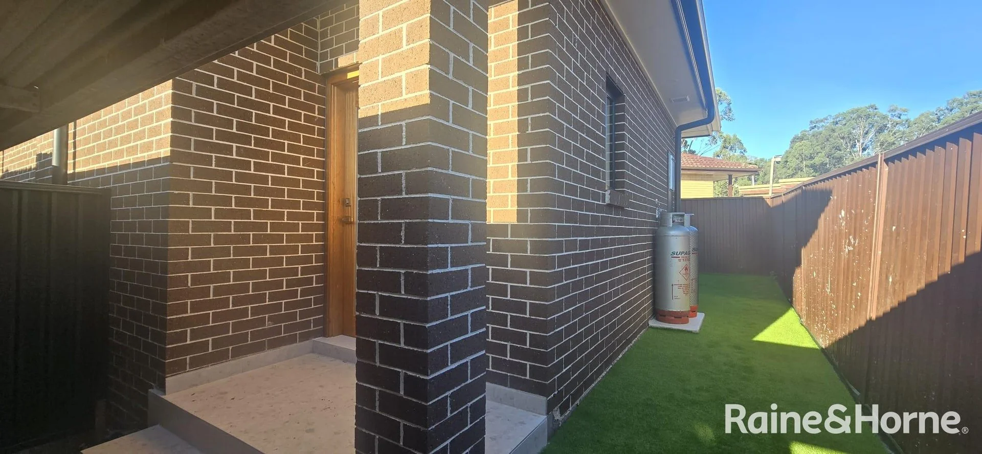 14B Kitson Place, Minto NSW 2566