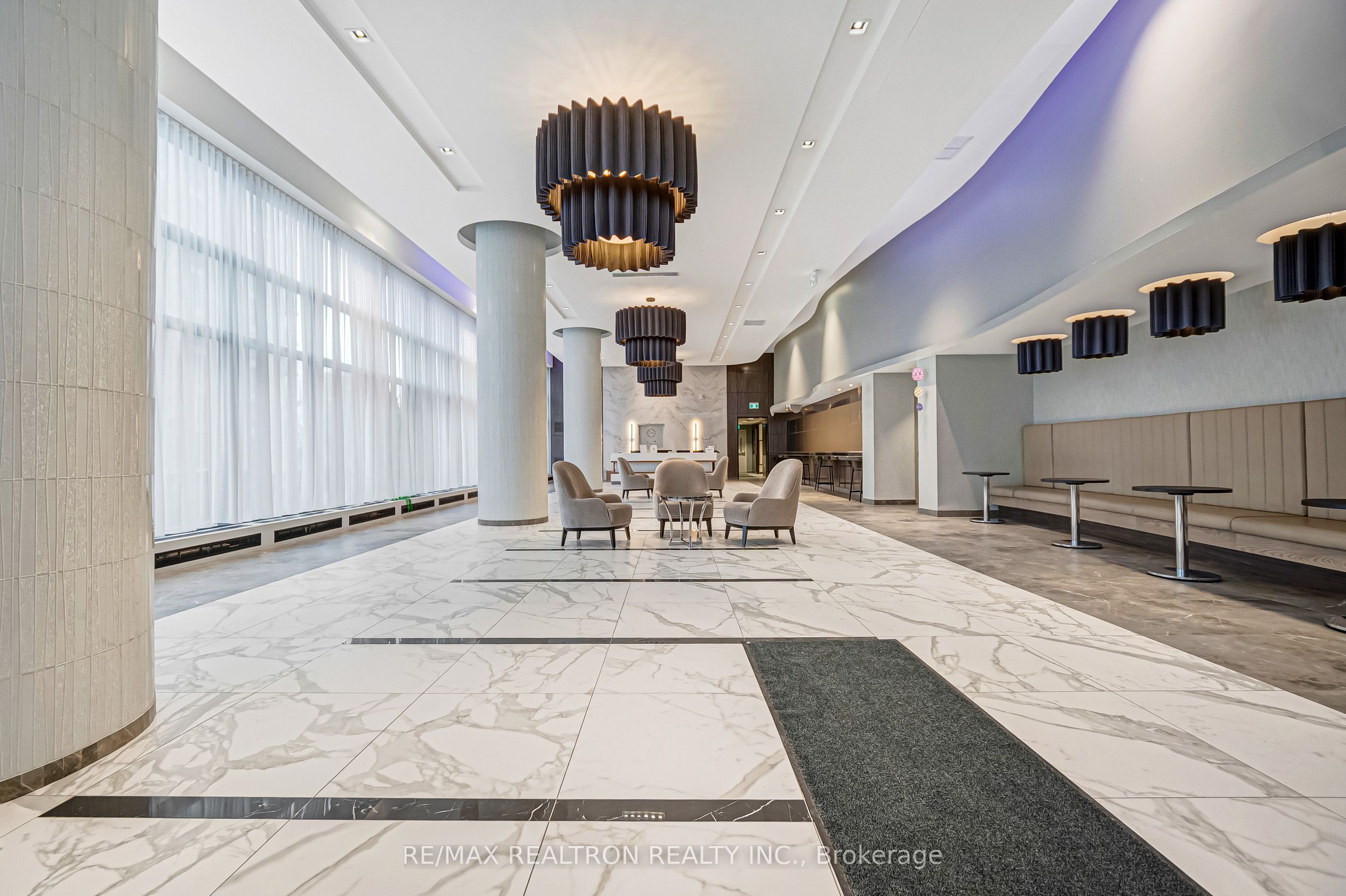 Additional image 3 of 1202-105 Oneida Crescent, Richmond Hill, ON, L4B 0H6