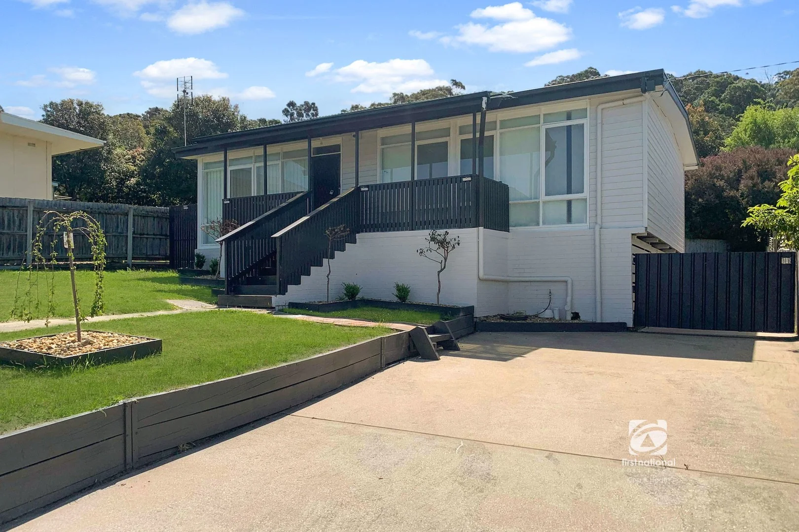 29 Robin Street, Lakes Entrance VIC 3909