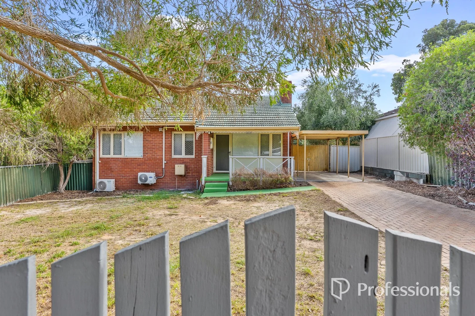 7 Gladstone Avenue, Swan View WA 6056