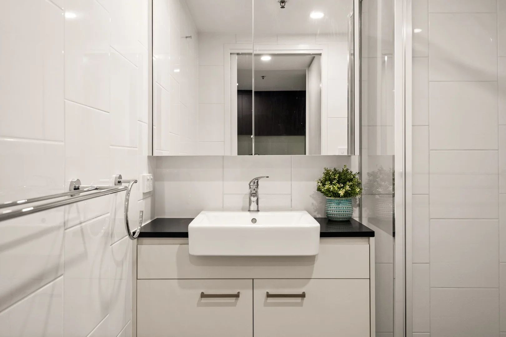 Additional image 14 of 908/18 Thorn Street, Kangaroo Point QLD 4169