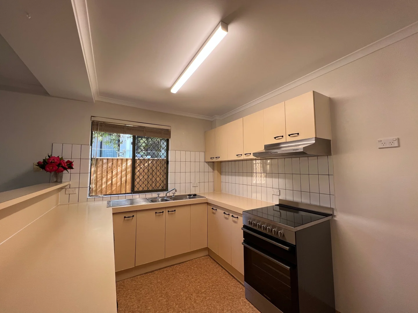 1/33 Dawes St, Kingston ACT 2604 photo 2
