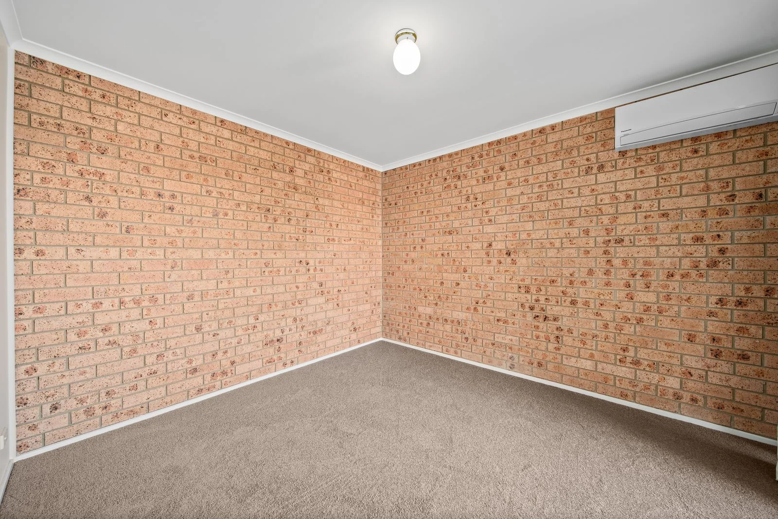 Additional image 7 of 18/11 Derrington Crescent, Bonython ACT 2905