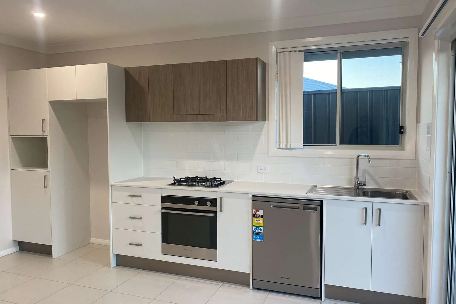 2/10 Sunset Drive, Thornton NSW 2322