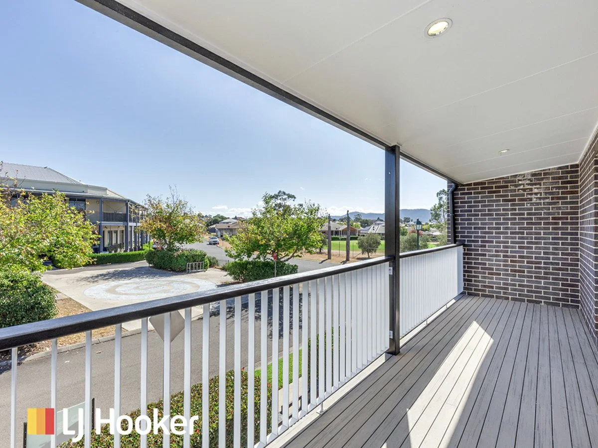 3 Boulevard Place, Hillvue NSW 2340