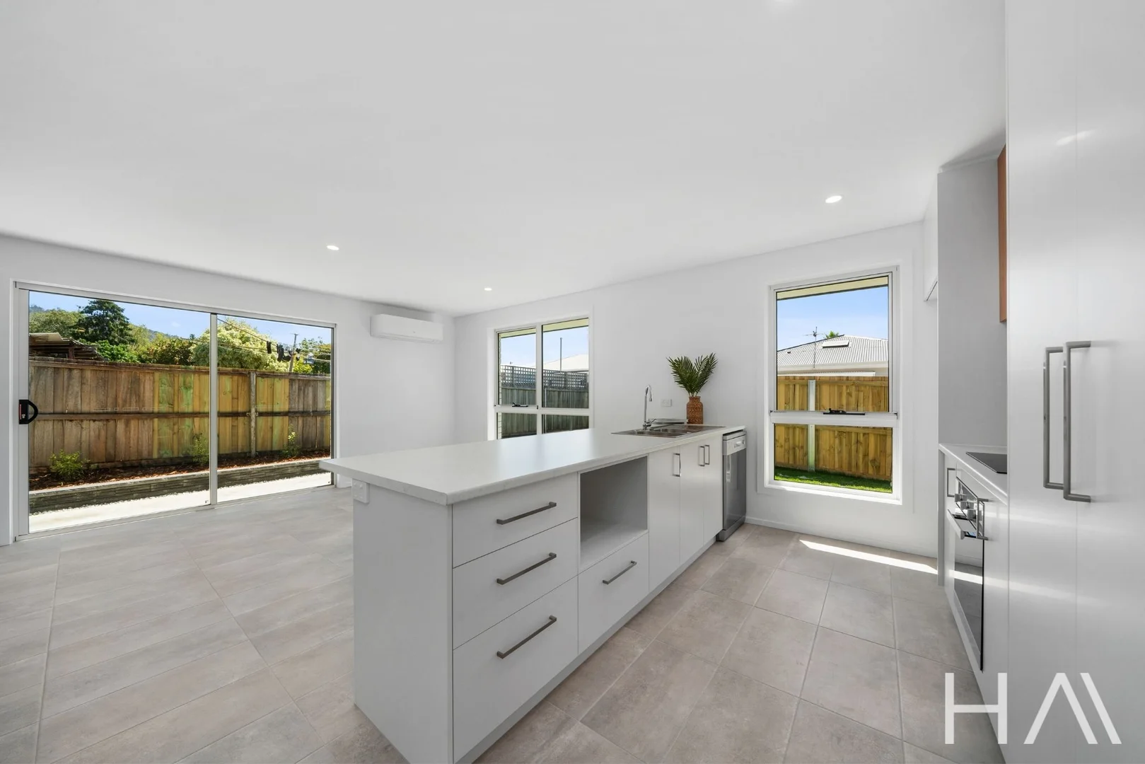 Additional image 2 of 2/8 Kenbrae Avenue, Glenorchy TAS 7010