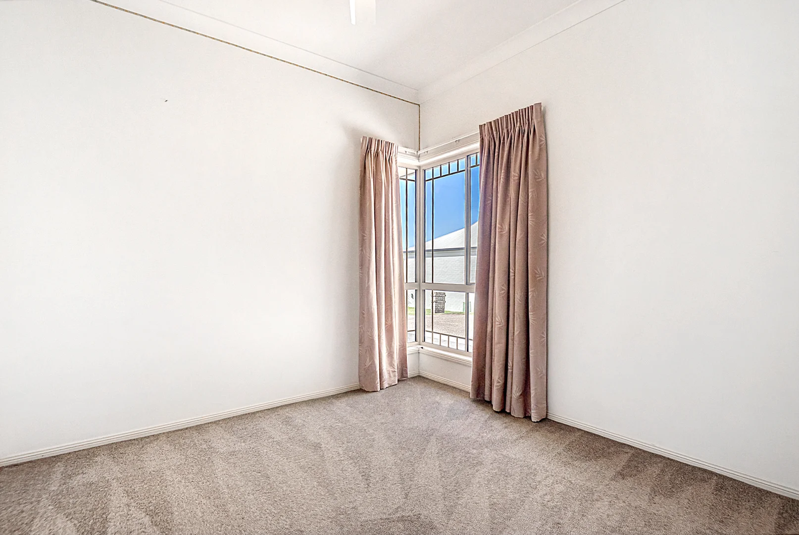 Additional image 8 of 45 Lantau Crescent, Varsity Lakes QLD 4227