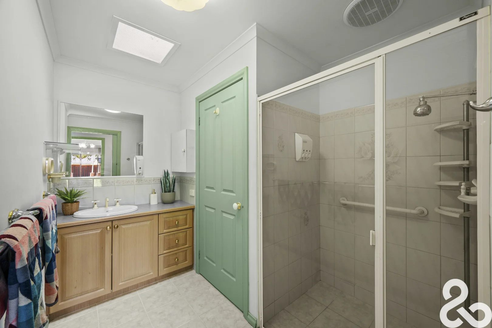 Additional image 8 of 2 Hillrise Court, Mill Park VIC 3082
