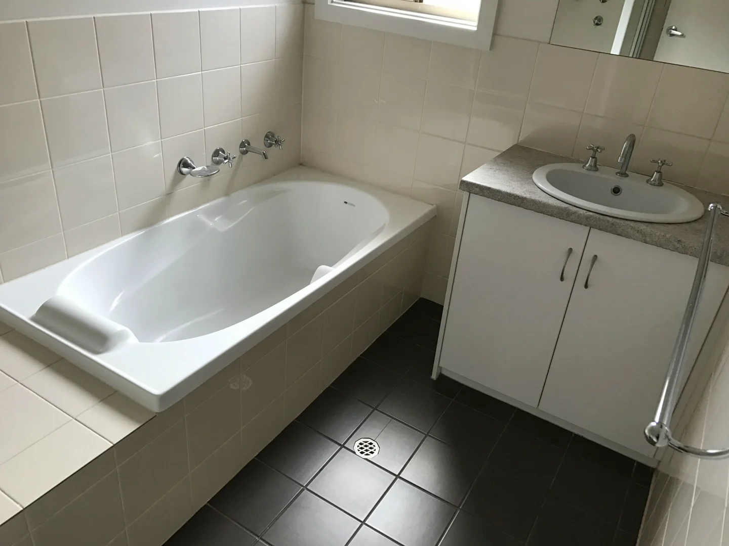 Additional image 19 of 10 Bolami Street, Roxby Downs SA 5725